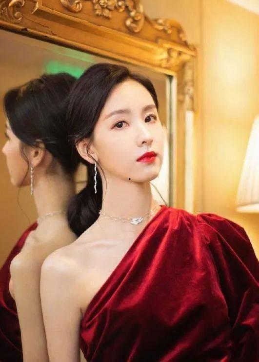 王馨悦最新爆料,揭秘娱乐圈不为人知的秘密  第1张